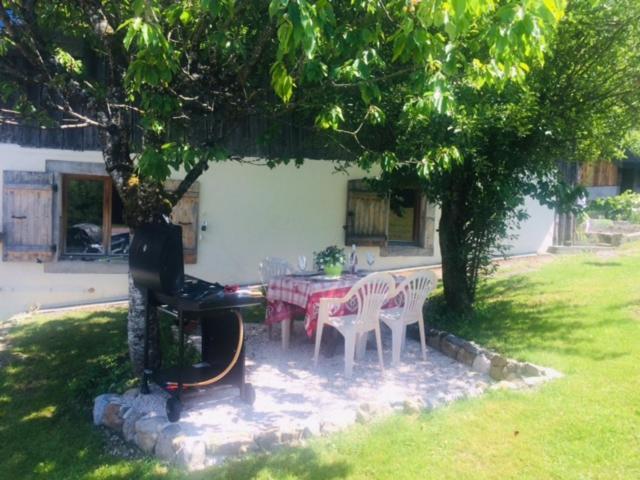 Ferme Dowena Vila Morillon Exterior foto